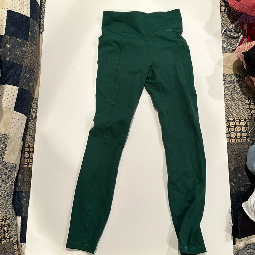 Lululemon leggings with pockets